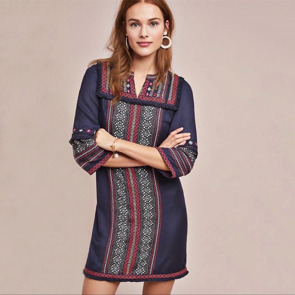 Akemi + Kin Sz 8/ EU 40 Tessa Embroidered Tunic Dress